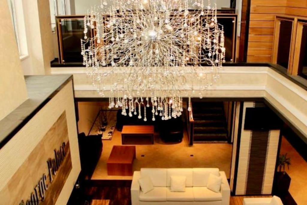 Luxury Penthouse With A Lavish Spa And 2 En-Suite Bedrooms Bansko Exterior photo