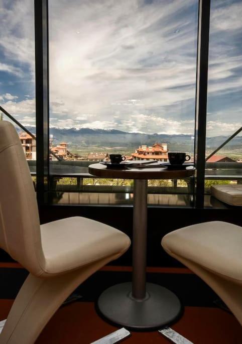 Luxury Penthouse With A Lavish Spa And 2 En-Suite Bedrooms Bansko Exterior photo